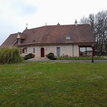 Chez Sally Et Mario Arnage Exterior photo